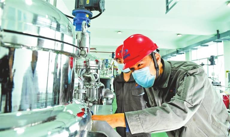 工業(yè)澎湃新動(dòng)能 濮陽生物基材料技術(shù)研發(fā)引領(lǐng)產(chǎn)業(yè)綠色轉(zhuǎn)型